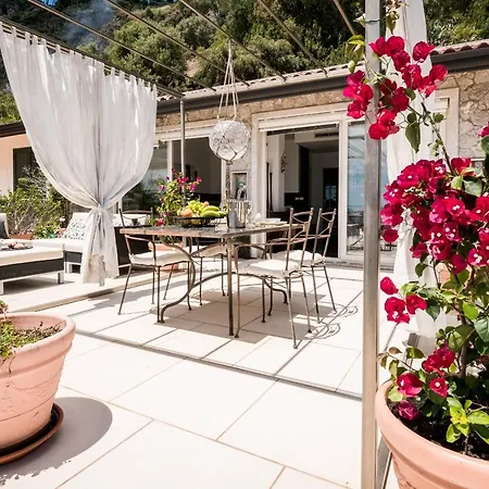 202 Luxury Terrace View *